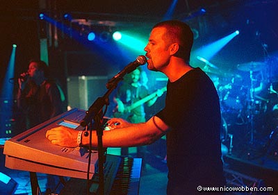 andm051003_16