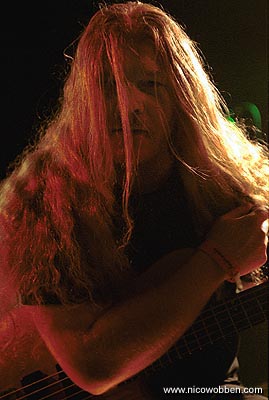 andm061001_01