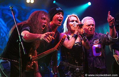 doro131203_a100